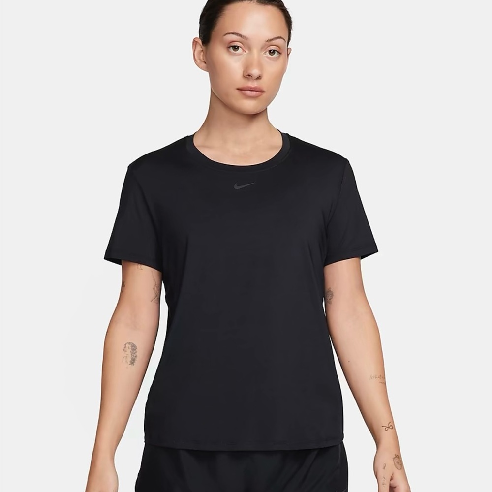 Nike One Classic Women's T-Shirt
